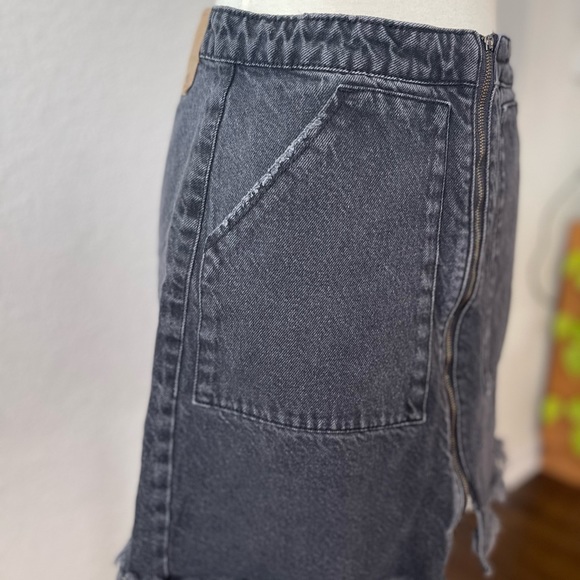 One Teaspoon, black denim mini, zips all the way down - Picture 6 of 14